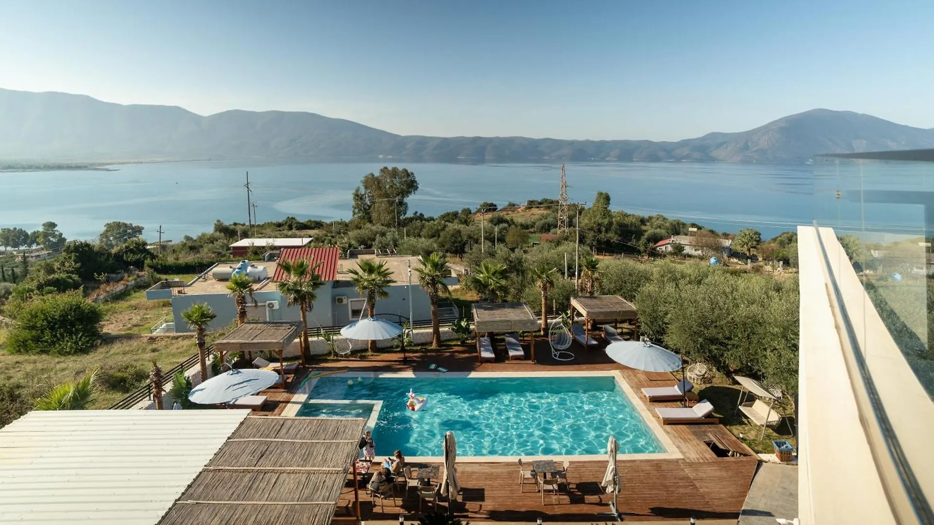 Sea Queen Luxury Hotel Radhimë