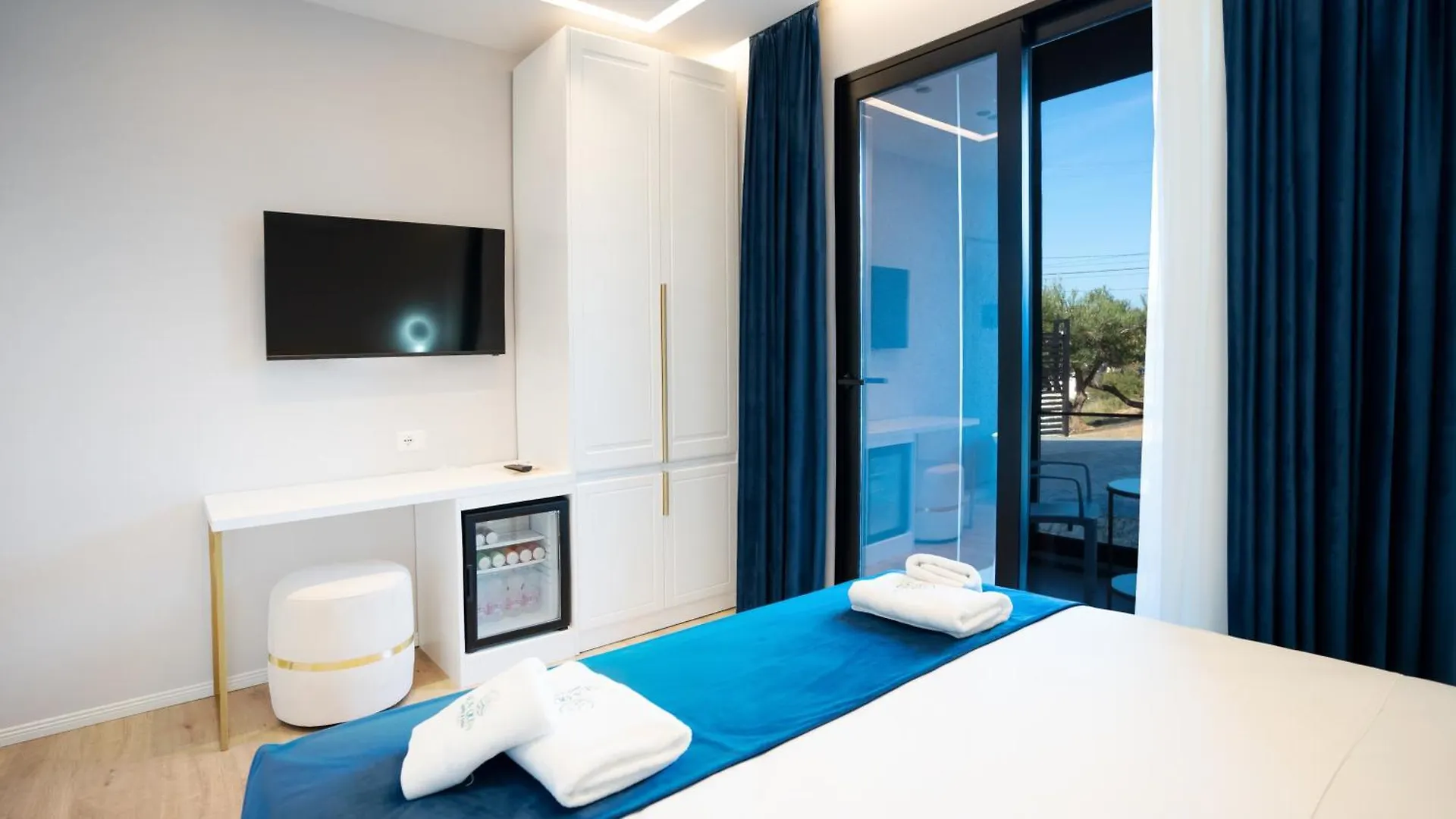 Sea Queen Luxury Hotel Radhimë