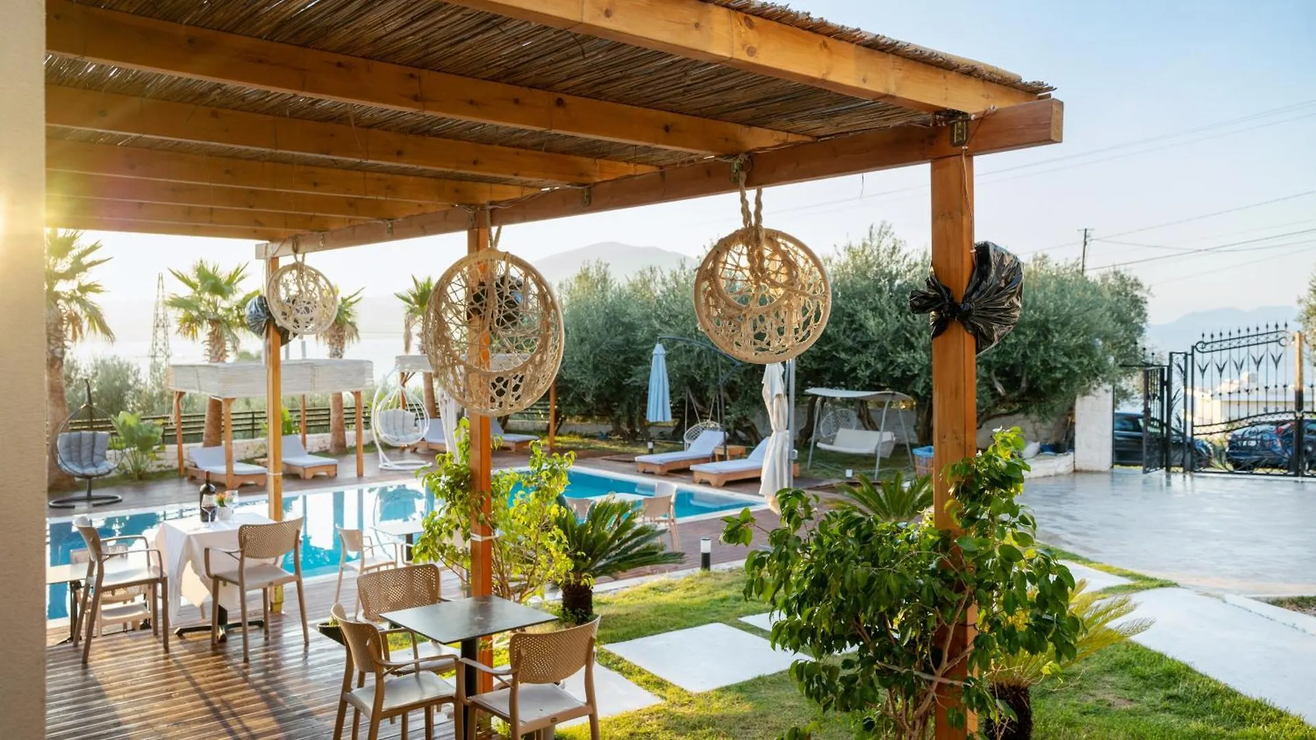 ***  Sea Queen Luxury Hotel Radhimë Albanien
